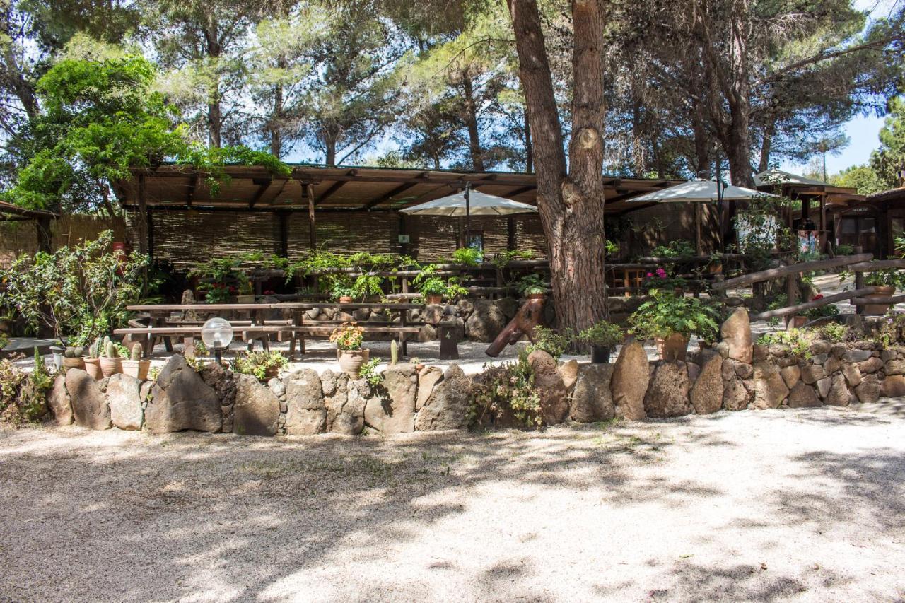 Osalla Beach Garden Bungalow Orosei Exterior photo